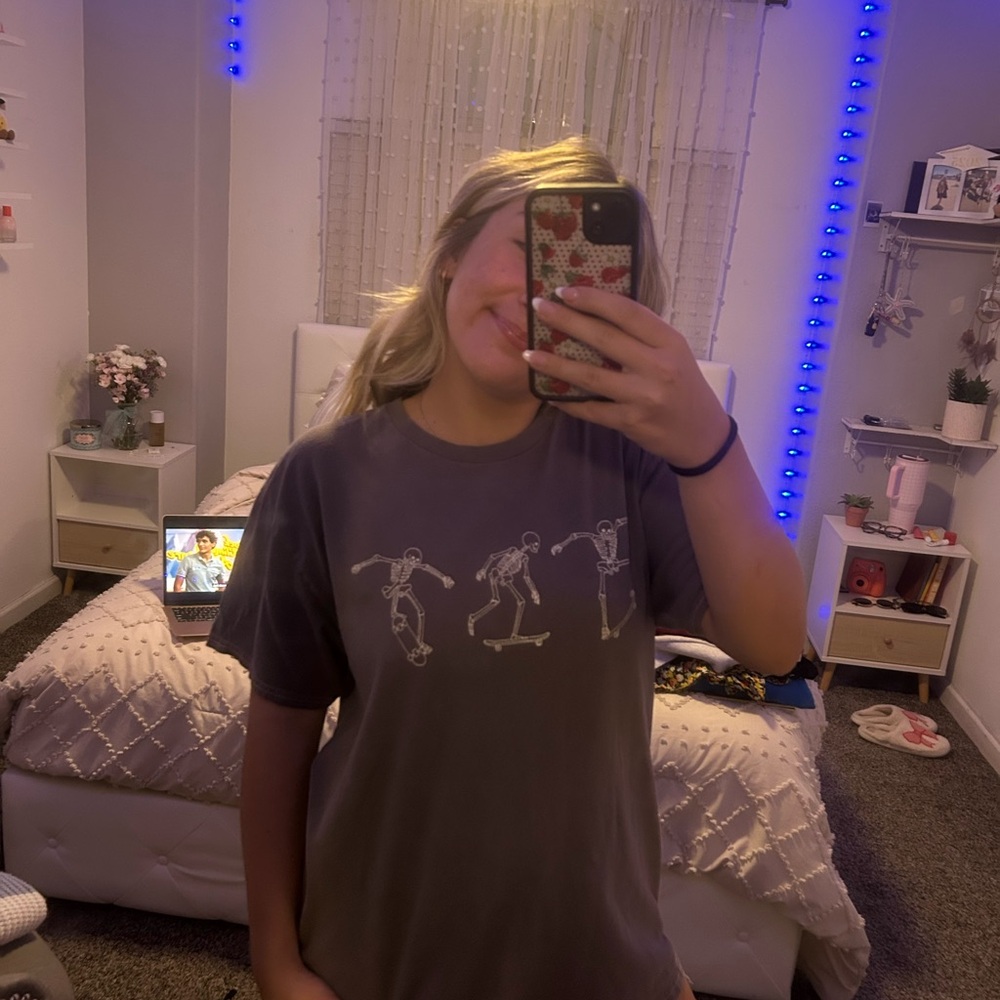 Tilly's Gray Short Sleeve Tee